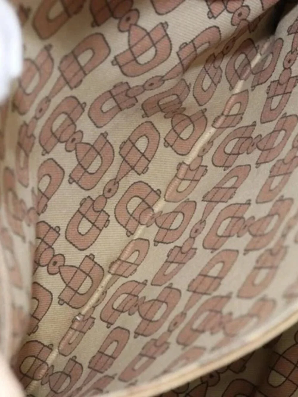 GUCCI GG Canvas Guccissima Tote Bag Leather Beige Gold Auth 174566